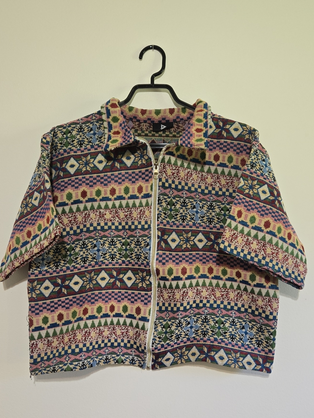Tapestry Zip Up Short Sleeve Jacket